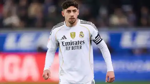 Imagen 1 de Fede Valverde se cae de la convocatoria para el decisivo duelo del Real Madrid ante el Sevilla en el Bernabéu