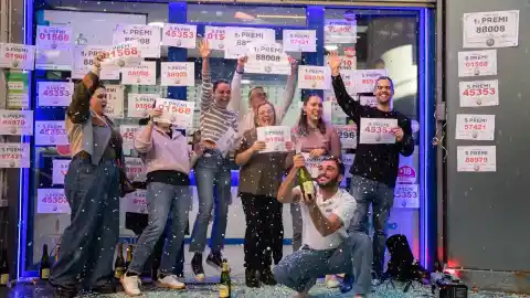 Imagen 1 de Cómo se cobra un décimo premiado compartido de la Lotería de Navidad