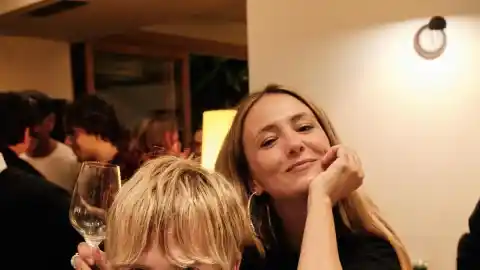 Imagen 1 de Rigoberta Bandini inaugura en casa de Agulló y Trias las fiestas de Navidad