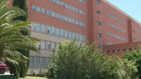 Imagen 1 de La Policía investiga la muerte de un joven de 21 años en una residencia de estudiantes de Zaragoza