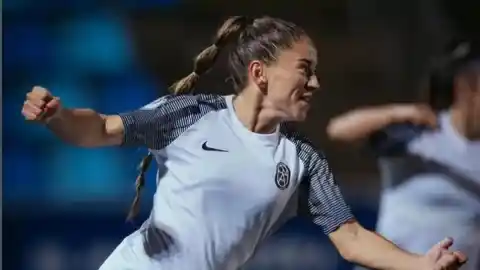 Imagen 1 de El Badalona Women hace historia y el Espanyol cae con estrépito ante el Real Madrid