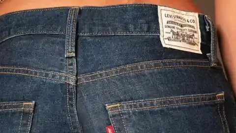 Imagen 1 de Levi's 'regala' sus pantalones vaqueros con descuentos de hasta el 60%