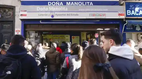 Imagen 1 de Madrid vende casi 3 millones de décimos (unos 600 millones) para la lotería de Navidad