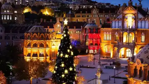 Imagen 1 de La joya modernista de Barcelona que no es de Gaudí pero brilla como nunca esta Navidad