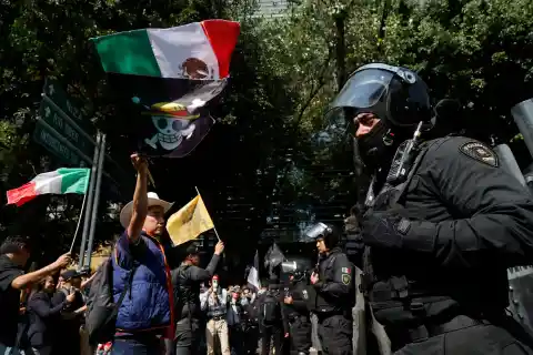 Imagen 1 de El brevísimo despertar y repliegue de la generación Z en México