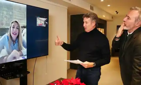 Imagen 1 de La derecha arrolla en Extremadura: gana Guardiola sin mayoría absoluta, se dispara Vox y se hunde el PSOE