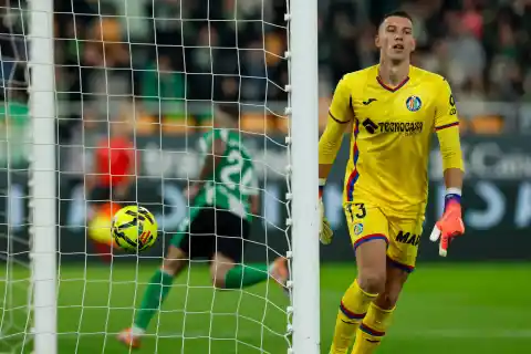 Imagen 1 de El Betis se pega un festín ante un Getafe desconocido