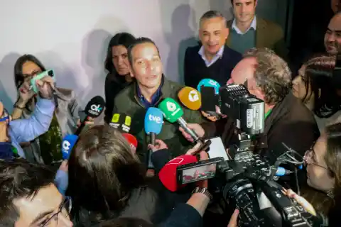 Imagen 1 de Vox supera sus expectativas y se prepara para doblegar a Guardiola en la negociación