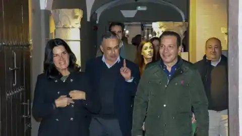 Imagen 1 de Vox se dispara y se convierte en clave para la gobernabilidad