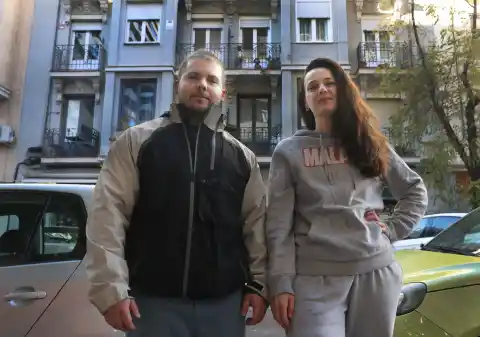 Imagen 1 de 10.000 euros y te vas de tu casa: los vecinos de Chamberí se resisten a vender su vida a los fondos de inversión