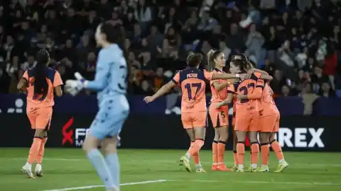 Imagen 1 de El Barça hunde aún más al Levante
