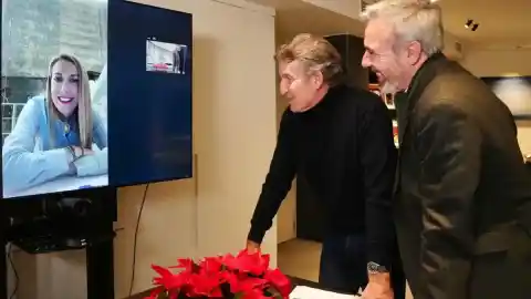 Imagen 1 de Feijóo hace grande a Vox