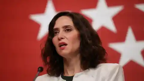 Imagen 1 de Ayuso tacha las elecciones en Extremadura de "éxito" del PP y dice que Sánchez se ha convertido "en un perdedor profesional"