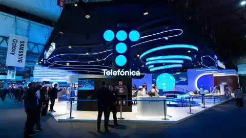 Imagen 1 de Telefónica y sindicatos firman un ERE para al menos 4.525 empleados con un coste de 2.500 millones