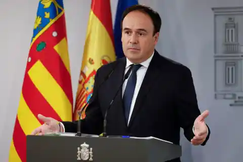 Imagen 1 de Génova aprueba una gestora en el PP valenciano presidida por Pérez Llorca con González Pons