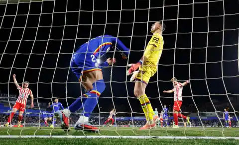 Imagen 1 de Solo Duarte pudo batir al espectacular David Soria en la victoria del Atlético ante un pétreo Getafe