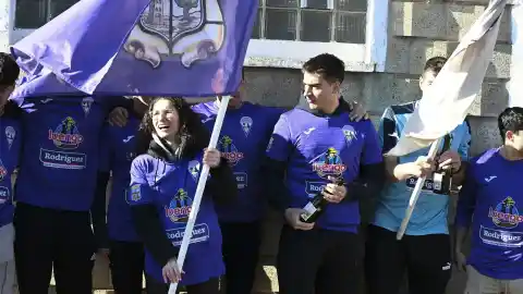 Imagen 1 de La Bañeza FC, el equipo de fútbol al que le ha tocado El Gordo: "Si Vinícius está a disgusto, nosotros lo compramos"