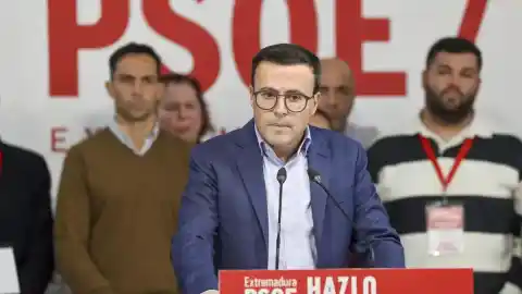 Imagen 1 de Gallardo dimite como líder del PSOE en Extremadura tras el batacazo electoral