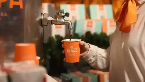 Imagen 1 de Parada imprescindible en la A-62: la curiosa tradición de una empresa de chocolate