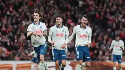 Imagen 1 de Un Espanyol imparable pone la guinda en San Mamés