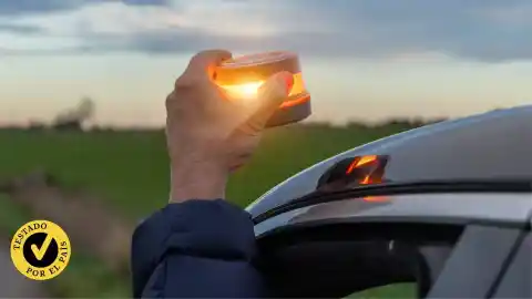 Imagen 1 de He probado cuatro balizas V-16, y esto es lo que tienes que tener en cuenta a la hora de elegir la tuya