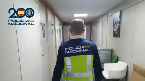 Imagen 1 de Detenidas tres mujeres por seducir y drogar a 14 hombres para robarles en Madrid