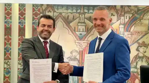 Imagen 1 de El PP presenta una modificación de la Ley del Mar Menor para fijar las mismas sanciones que en el resto de España