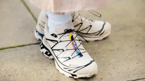 Imagen 1 de Así son las zapatillas Salomon para mujer que arrasan en ventas: rebajadas al 30% y perfectas para pies anchos