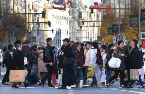 Imagen 1 de Internet y las redes sociales es lo que más influye en las opiniones políticas, según el CIS