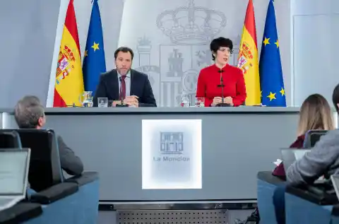 Imagen 1 de El Gobierno se reivindica tras la derrota en Extremadura como garante de los servicios públicos frente a la “involución”