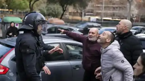 Imagen 1 de La crisis de convivencia en Badalona desata otra previsible batalla política