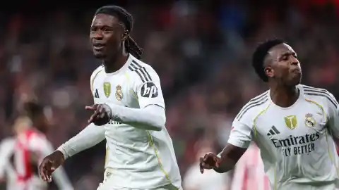 Imagen 1 de Camavinga estalla contra un tuitero por una supuesta bronca a Vinícius: "Déjale en paz"