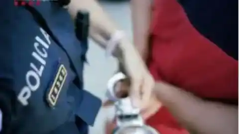 Imagen 1 de Detenidos dos hombres en Barcelona por presuntamente tener contenido multimedia ilícito de menores en un piso de Ciutat Vella