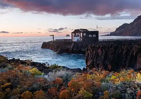 Imagen 1 de Un atraco a mano armada: el origen del hotel más pequeño del mundo