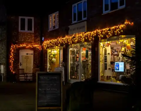 Imagen 1 de Misterio en una librería de Torrelavega