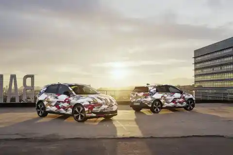 Imagen 1 de El automóvil busca ‘democratizar’ el eléctrico con coches por debajo de 25.000 euros para competir con China