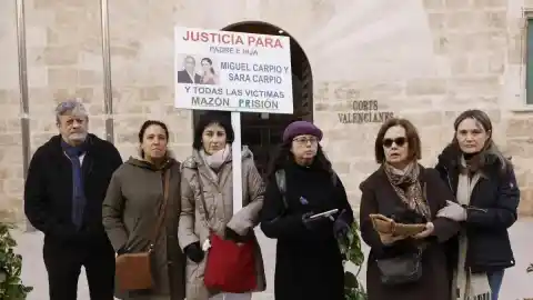 Imagen 1 de Fiestas infantiles, otra manifestación y un puente recuperado: la Navidad para la zona dana