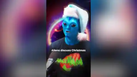 Imagen 1 de Dos "alienígenas" explican el origen de la Navidad: "Es una pena que ya no se celebre"