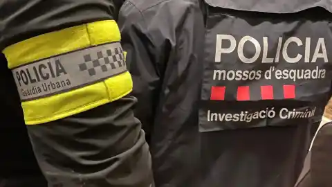 Imagen 1 de Guardia Urbana y Mossos d'Esquadra despliegan este jueves un dispositivo por el 'macrobotellón' de Navidad de Mandri