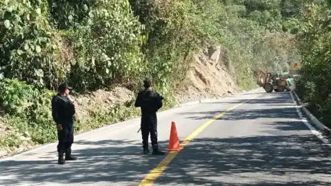 Imagen 1 de Se eleva a 10 el número de fallecidos al volcar un autobús en Veracruz