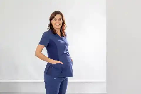 Imagen 1 de Montserrat Fernández Guarino, dermatóloga: “No hay evidencia científica que relacione el sexo del bebé con los cambios en la piel de la futura madre”