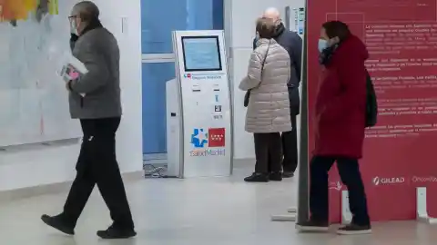 Imagen 1 de La Tarjeta Sanitaria Virtual de Madrid cierra el año con un 43,5% más de usos e incluirá nuevas funciones en 2026