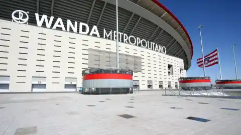 Imagen 1 de El Atlético abre una votación para que sus socios elijan a los jugadores del Paseo de Leyendas tras la polémica con Courtois