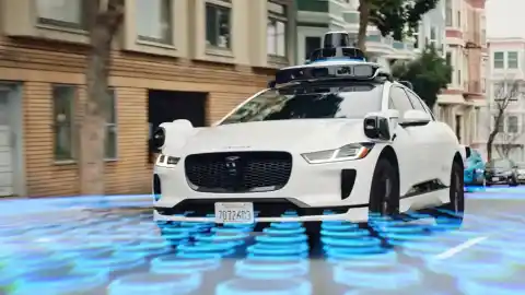 Imagen 1 de Waymo prepara un asistente basado en Gemini para los viajes en robotaxi: esto es lo que podrá hacer
