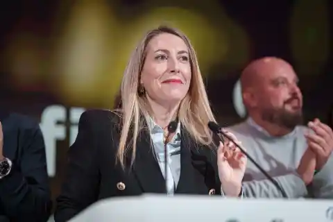 Imagen 1 de Guardiola ya contacta con Vox para formar Gobierno en Extremadura: “No tenemos que hablar de puestos”