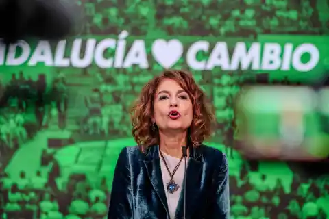 Imagen 1 de Las cinco orquestas de María Jesús Montero