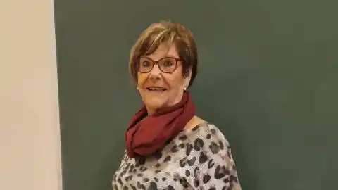 Imagen 1 de “No soy persona de estar en el sofá, el baile es mi perdición”: ir cada domingo a bailar y tener una banda vintage de playback, a los 80 años