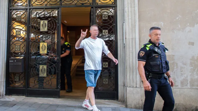 Imagen 1 de La banda rusa que se pasó de los prostíbulos a las pensiones ilegales para turistas