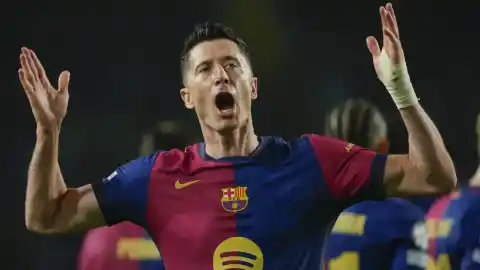 Imagen 1 de Lewandowski analiza su posible renovación con el Barça: "Tampoco es una cuestión de reducir mi salario a la mitad"