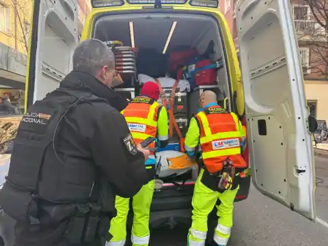 Imagen 1 de Fallece un hombre de 60 años en Madrid tras ser acuchillado en una pierna, lo que le provocó una hemorragia mortal